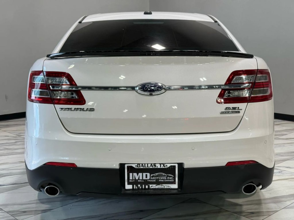 2016 Ford Taurus Image 7