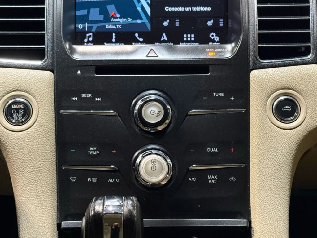 2016 Ford Taurus Image 15