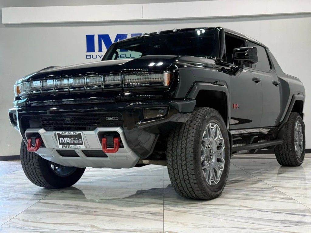 2024 GMC HUMMER EV Pickup Image 2