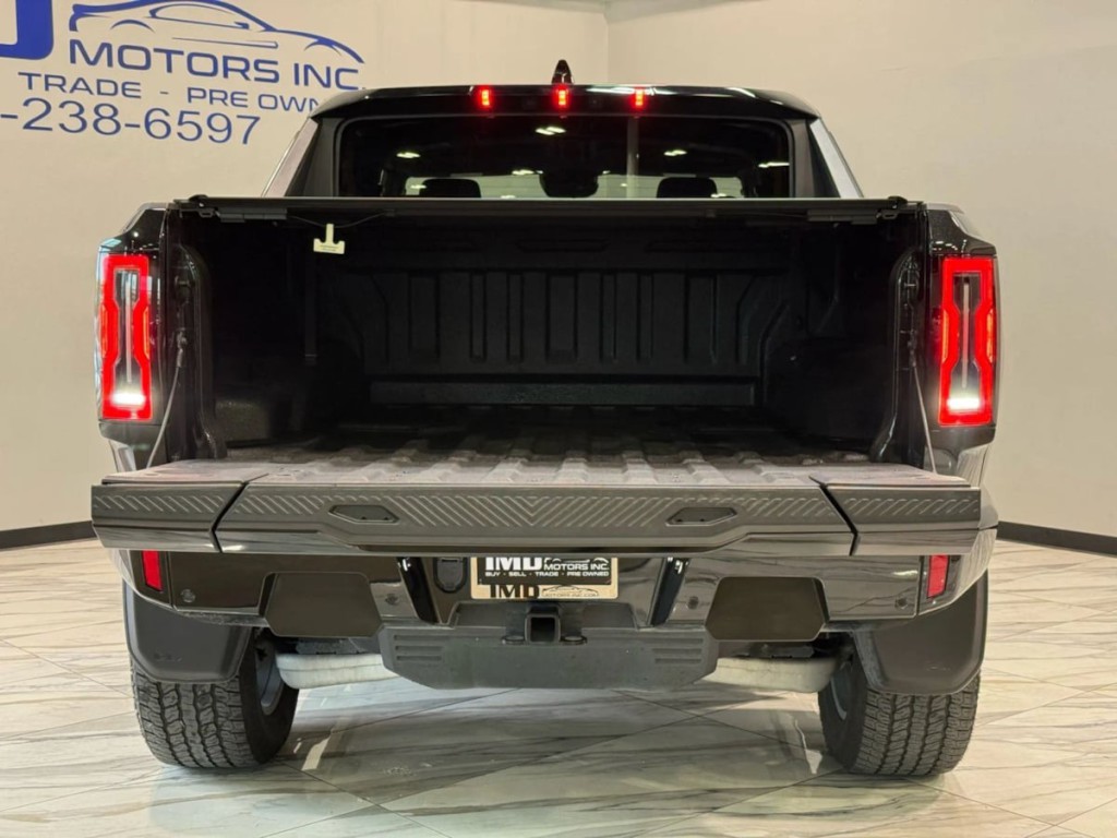 2024 GMC HUMMER EV Pickup Image 10
