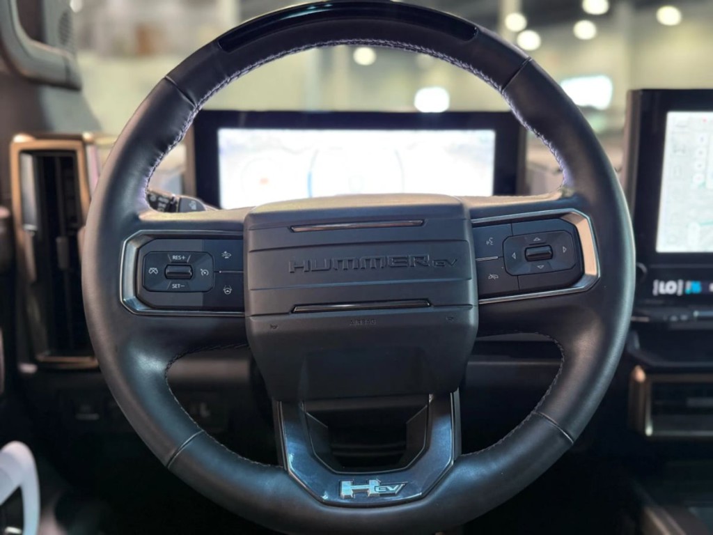 2024 GMC HUMMER EV Pickup Image 20