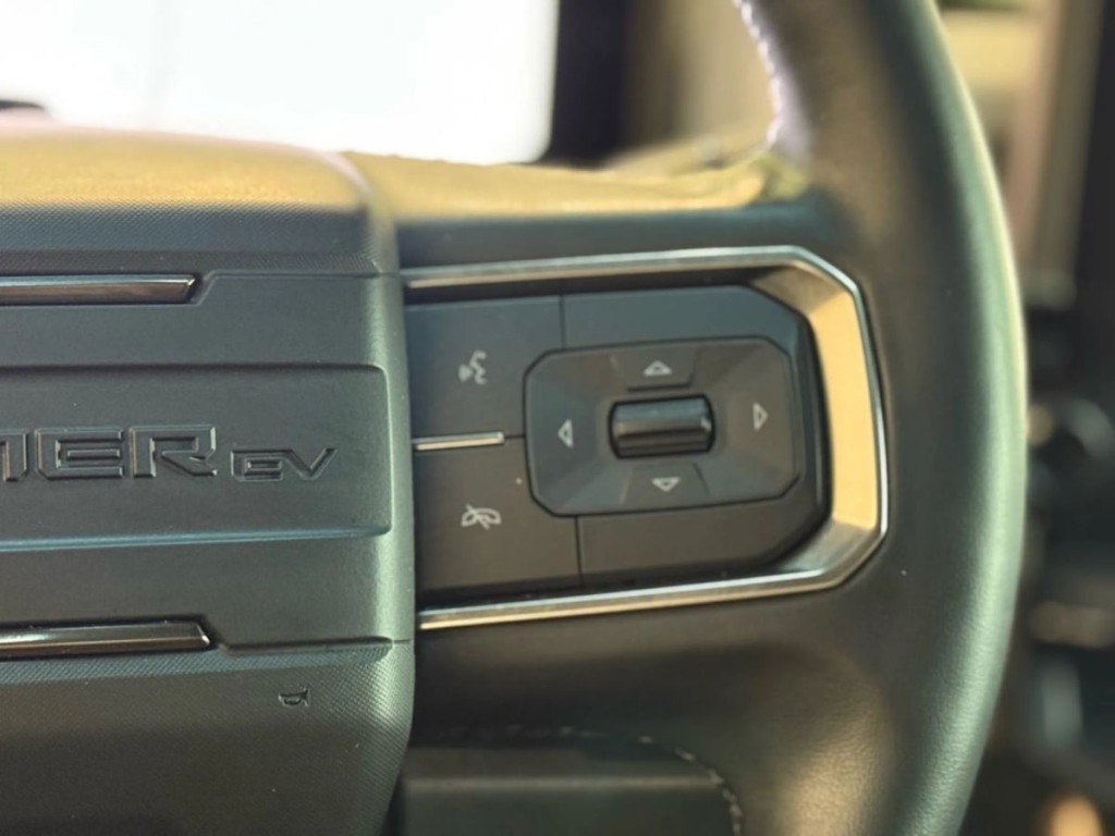 2024 GMC HUMMER EV Pickup Image 22