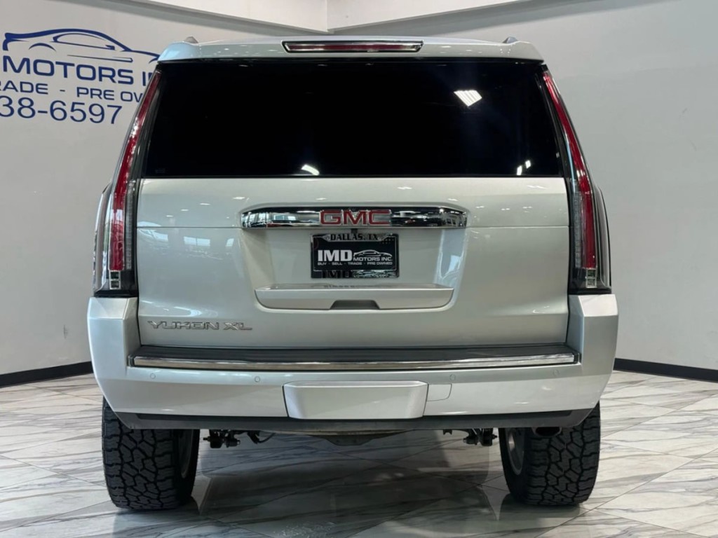 2017 GMC Yukon Image 7