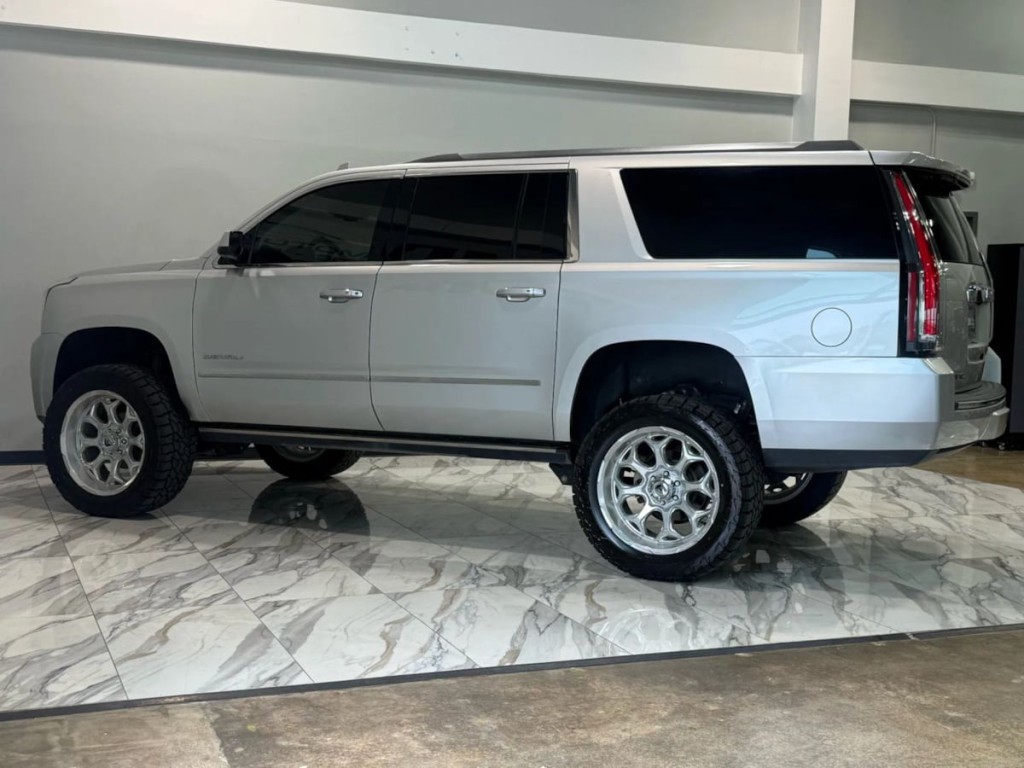 2017 GMC Yukon Image 8