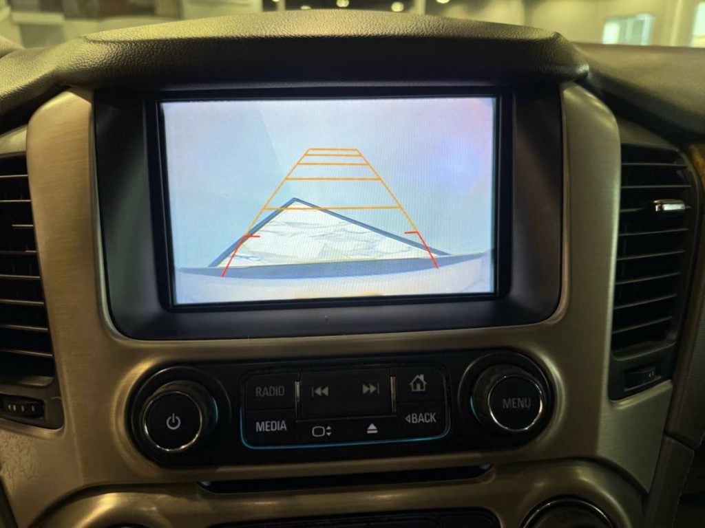 2017 GMC Yukon Image 17