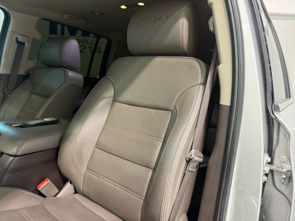 2017 GMC Yukon Image 21