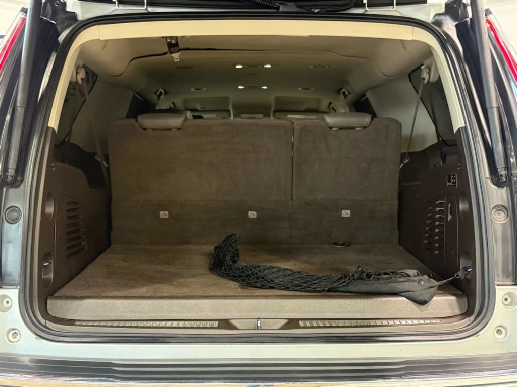 2017 GMC Yukon Image 32