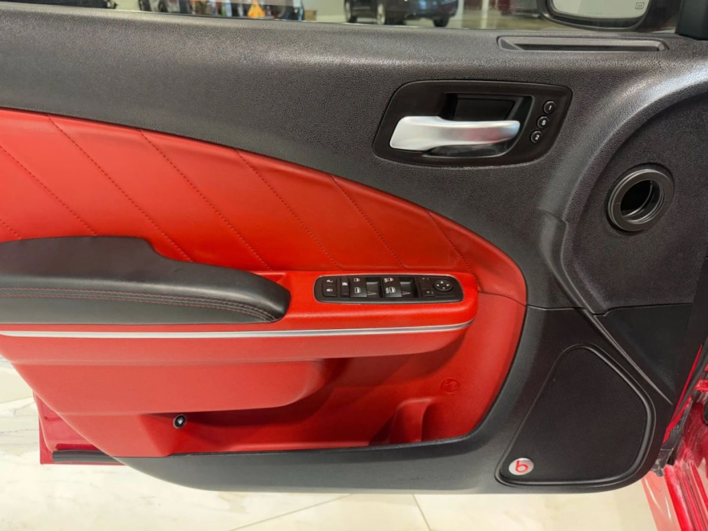 2016 Dodge Charger Image 9