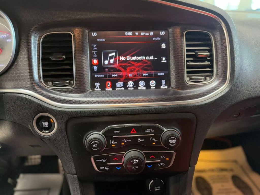 2016 Dodge Charger Image 16