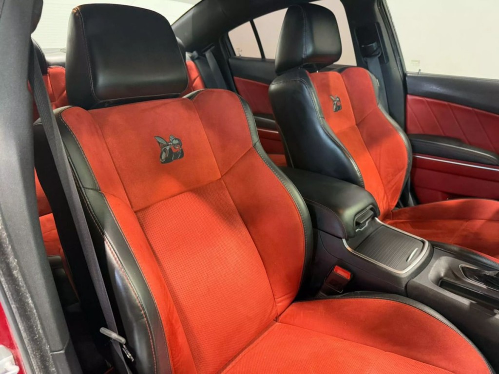 2016 Dodge Charger Image 25