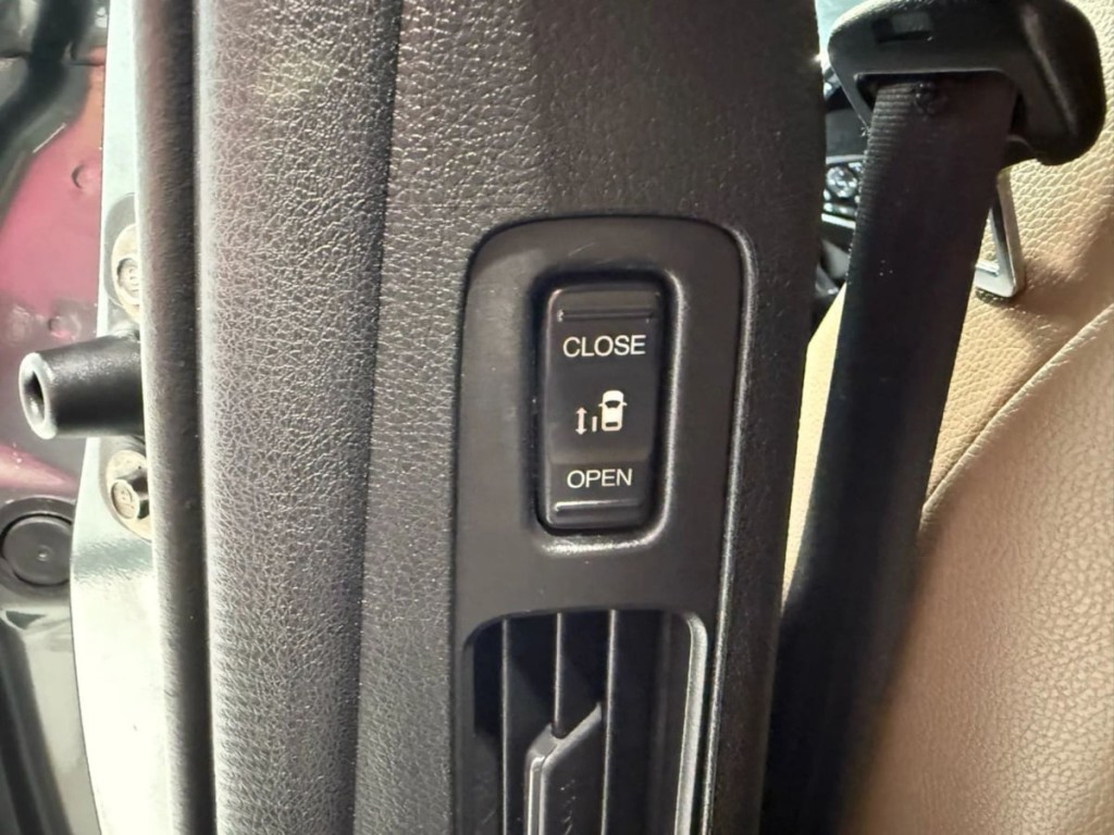 2018 Honda Odyssey Image 25