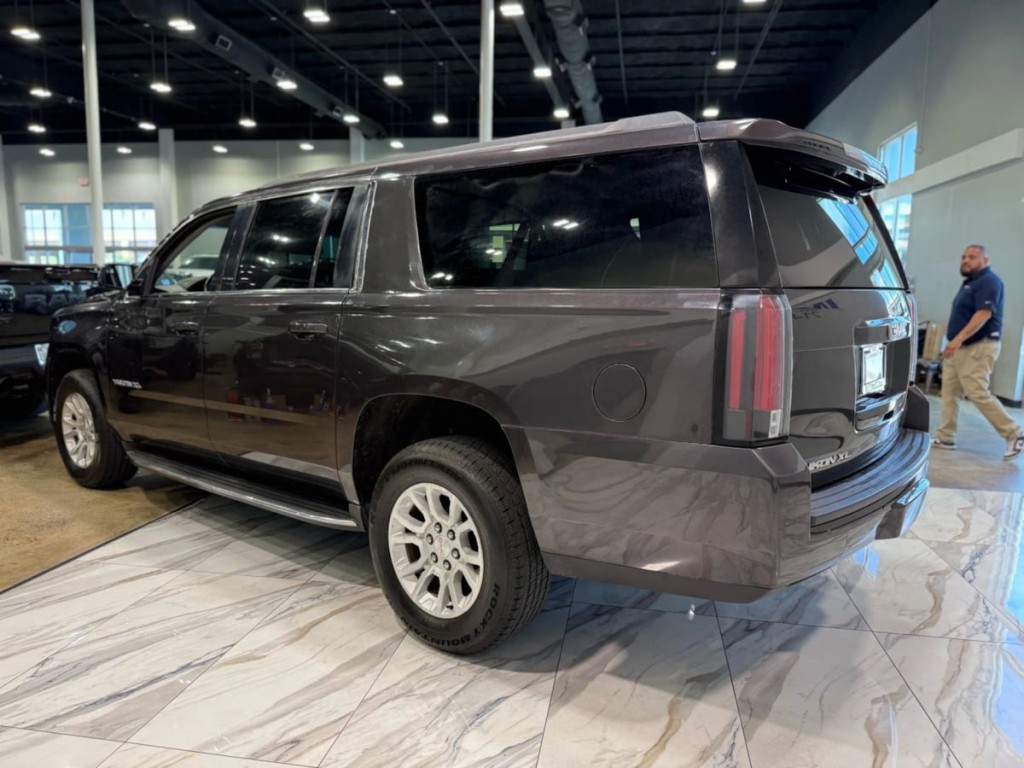 2016 GMC Yukon Image 8