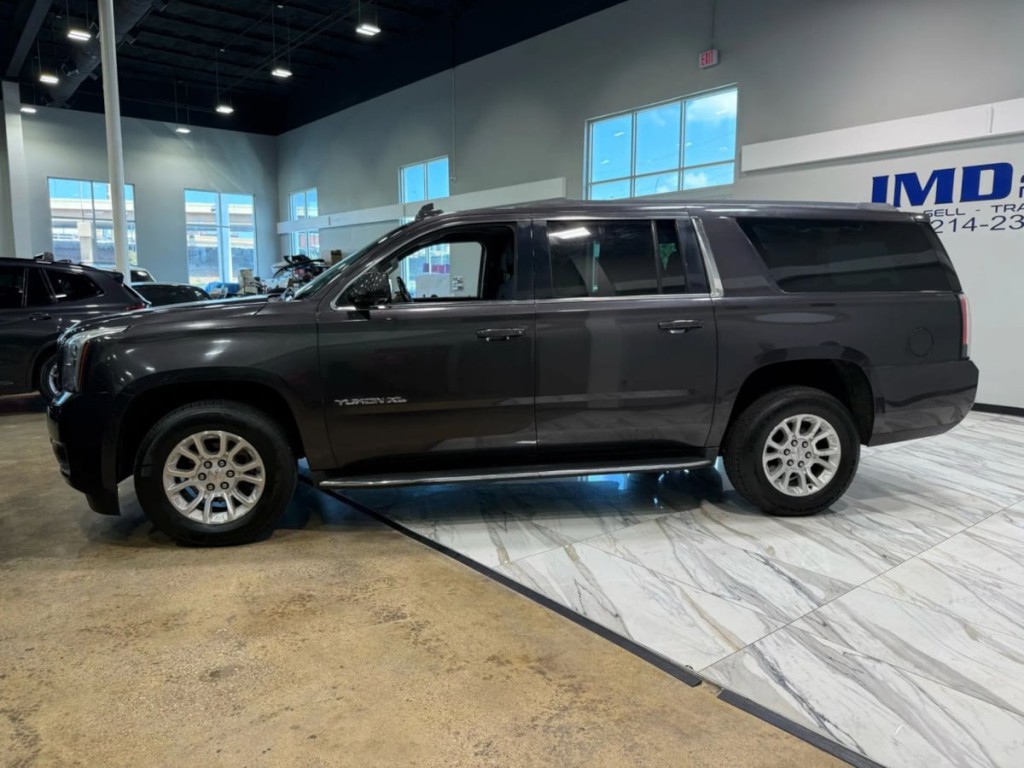 2016 GMC Yukon Image 9