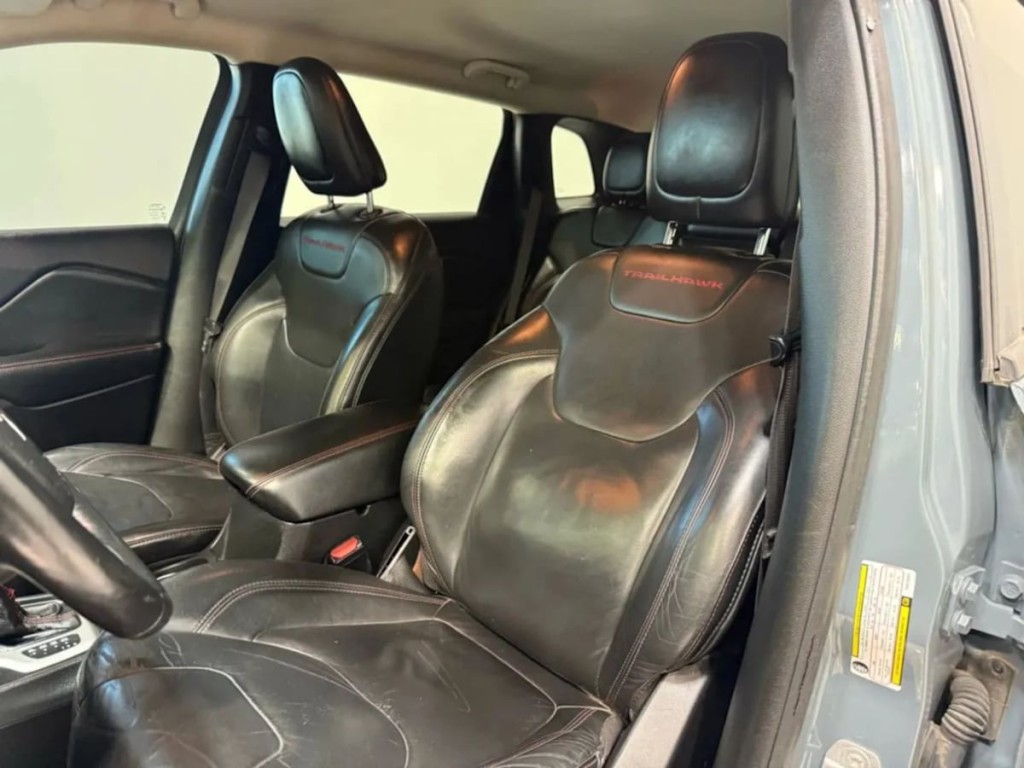 2015 Jeep Cherokee Image 21