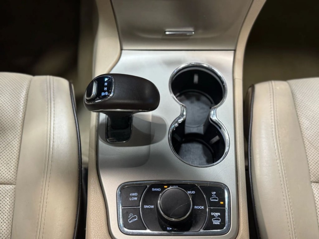 2014 Jeep Grand Cherokee Image 17