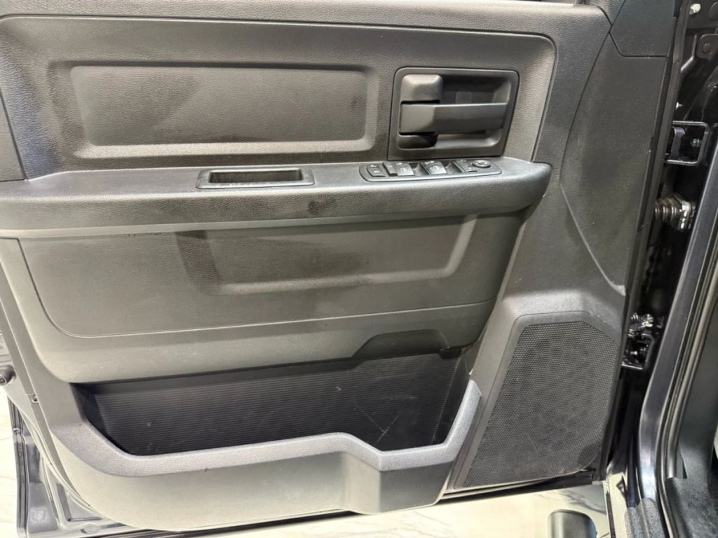 2017 RAM 1500 Image 11