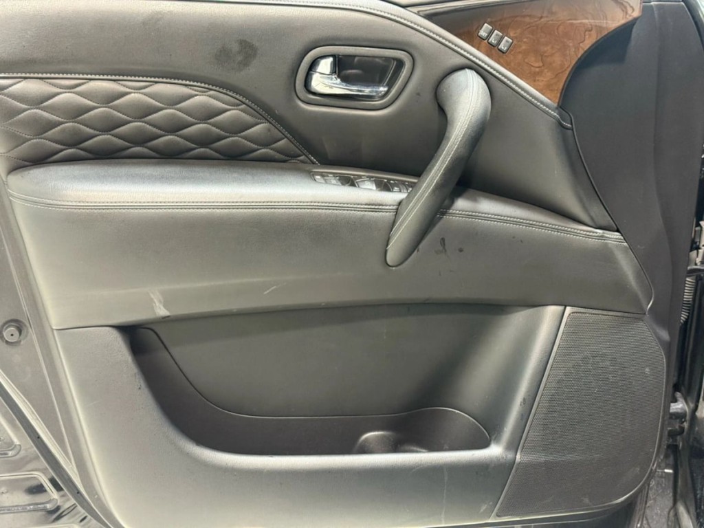 2019 INFINITI QX80 Image 11