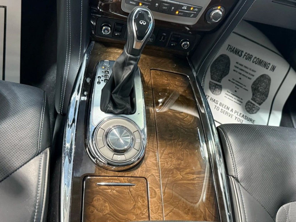 2019 INFINITI QX80 Image 16