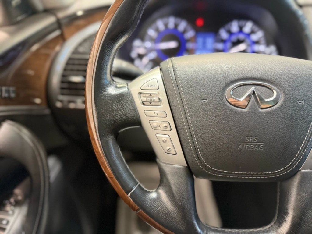 2019 INFINITI QX80 Image 18