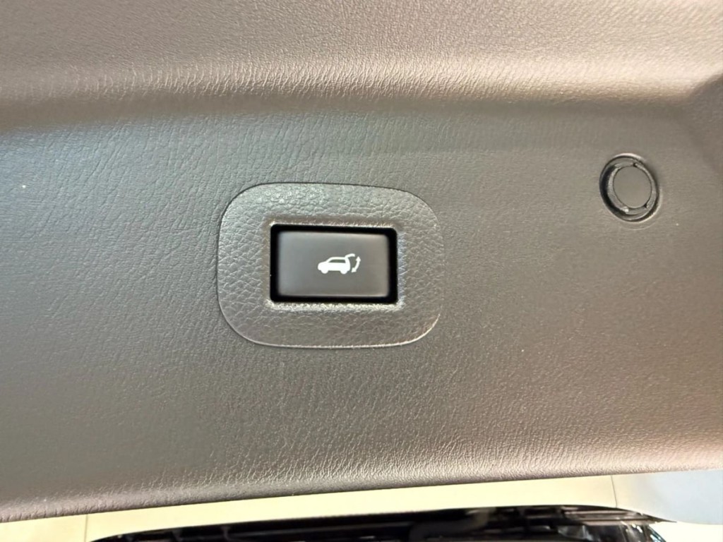 2019 INFINITI QX80 Image 39