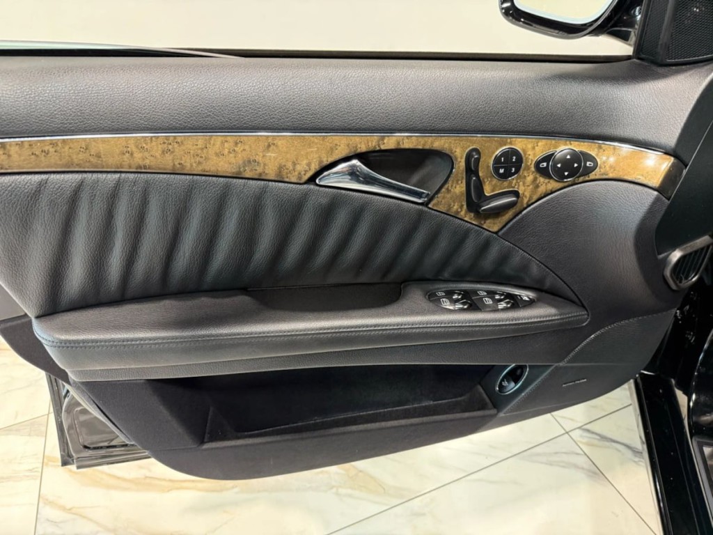 2007 Mercedes-Benz E-Class Image 11