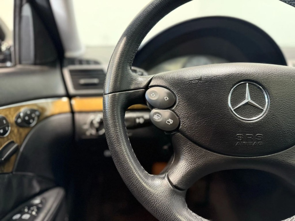 2007 Mercedes-Benz E-Class Image 18