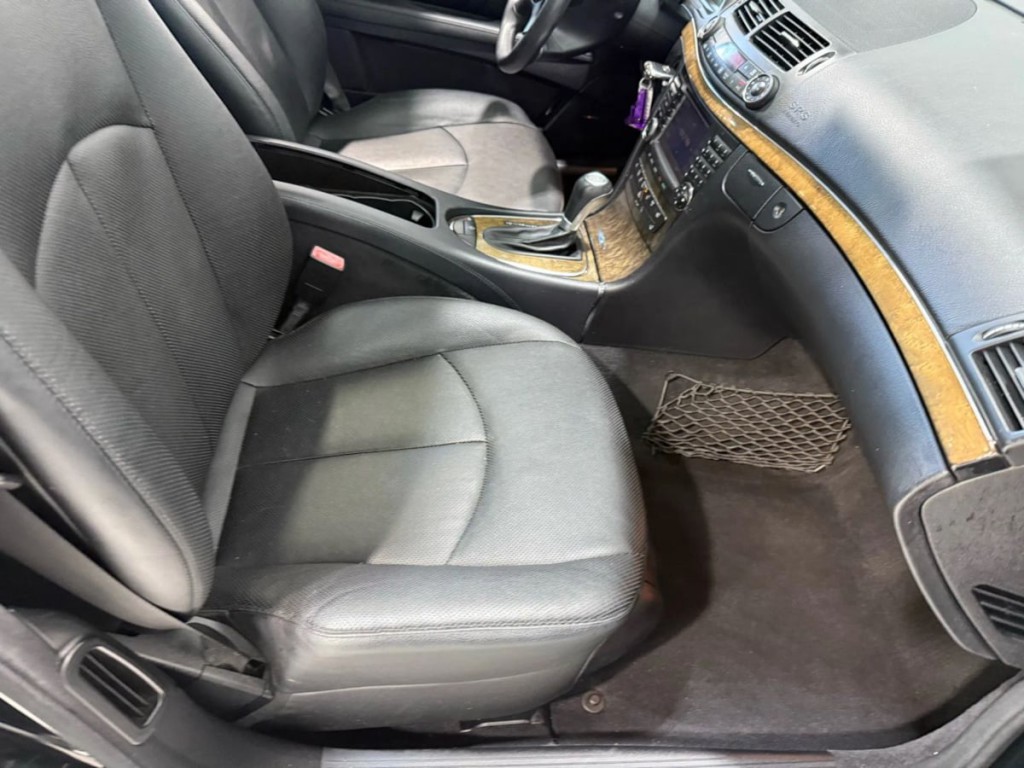 2007 Mercedes-Benz E-Class Image 26