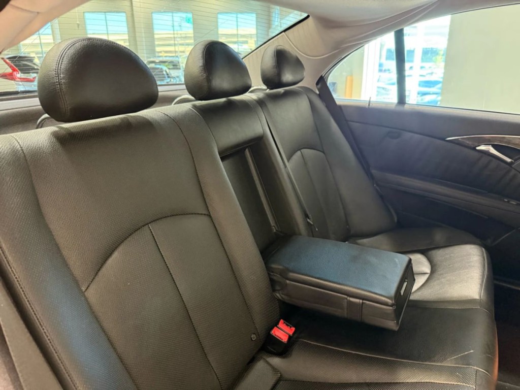2007 Mercedes-Benz E-Class Image 30