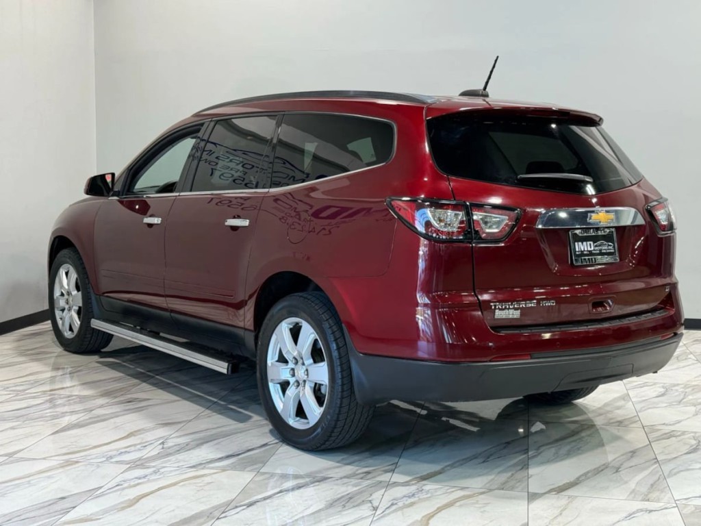 2017 Chevrolet Traverse Image 8