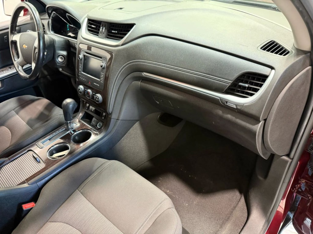 2017 Chevrolet Traverse Image 29