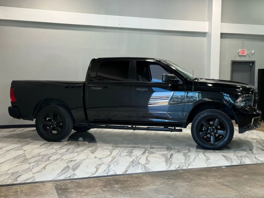 2017 RAM 1500 Image 5