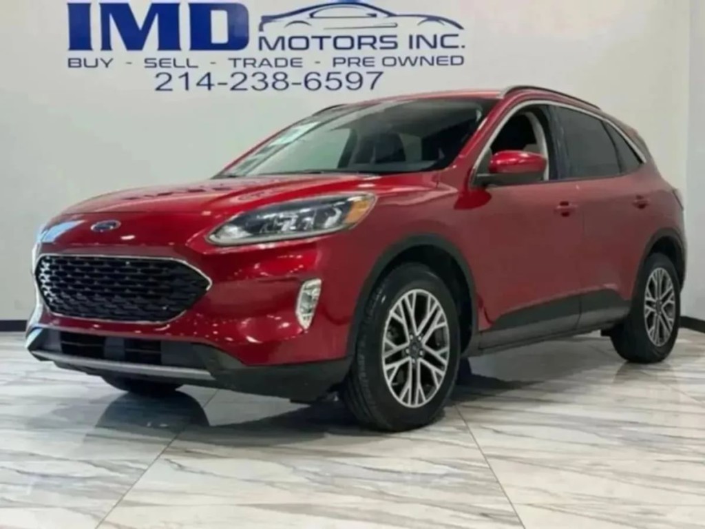 2020 Ford Escape Image 2