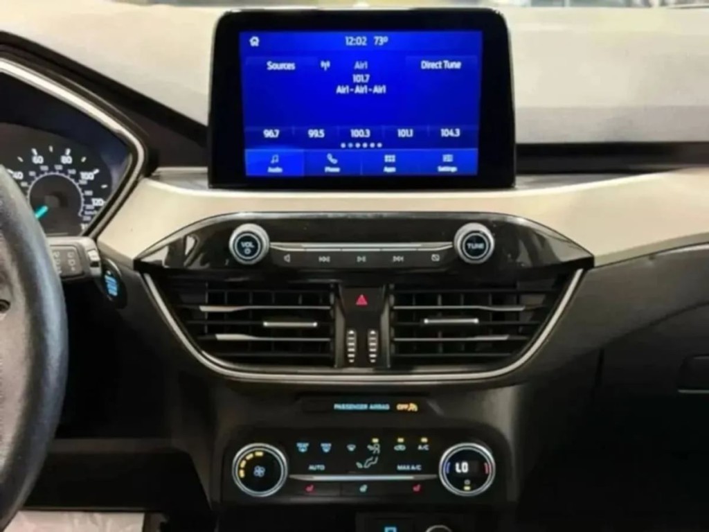 2020 Ford Escape Image 15