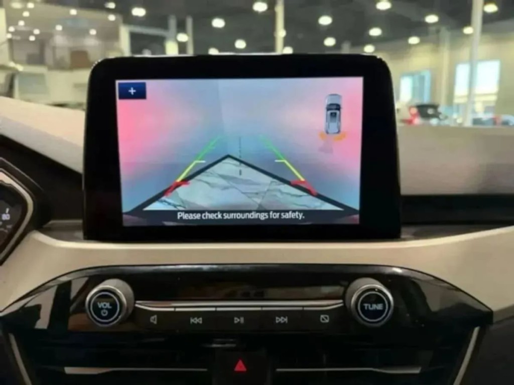 2020 Ford Escape Image 16