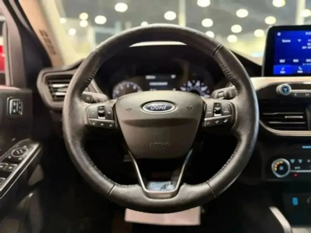 2020 Ford Escape Image 18
