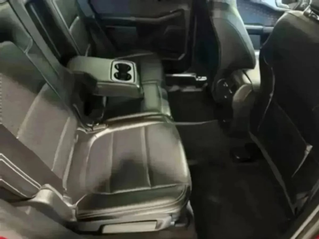 2020 Ford Escape Image 28