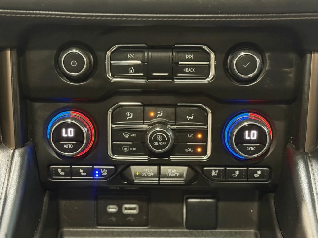 2022 Chevrolet Tahoe Image 17