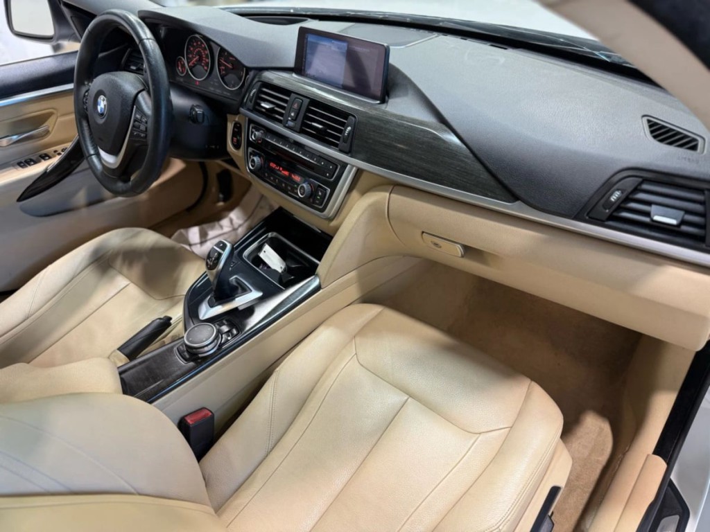 2015 BMW 4 Series Image 23