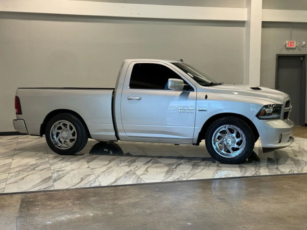 2015 RAM 1500 Image 5