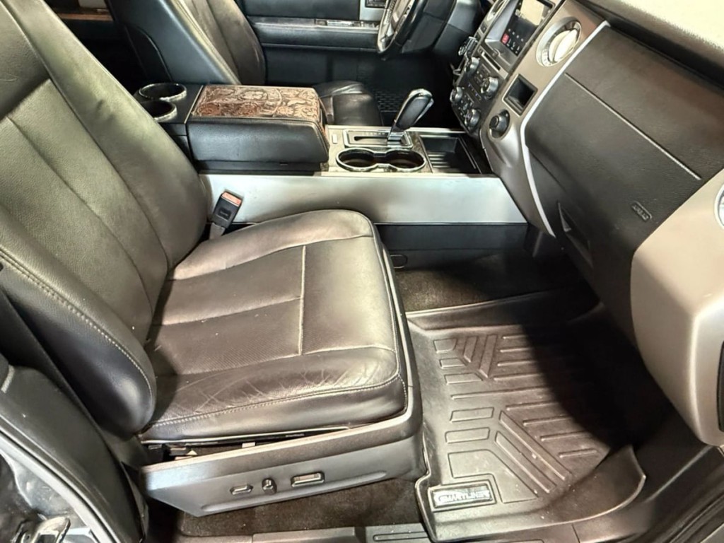 2017 Ford Expedition Image 30