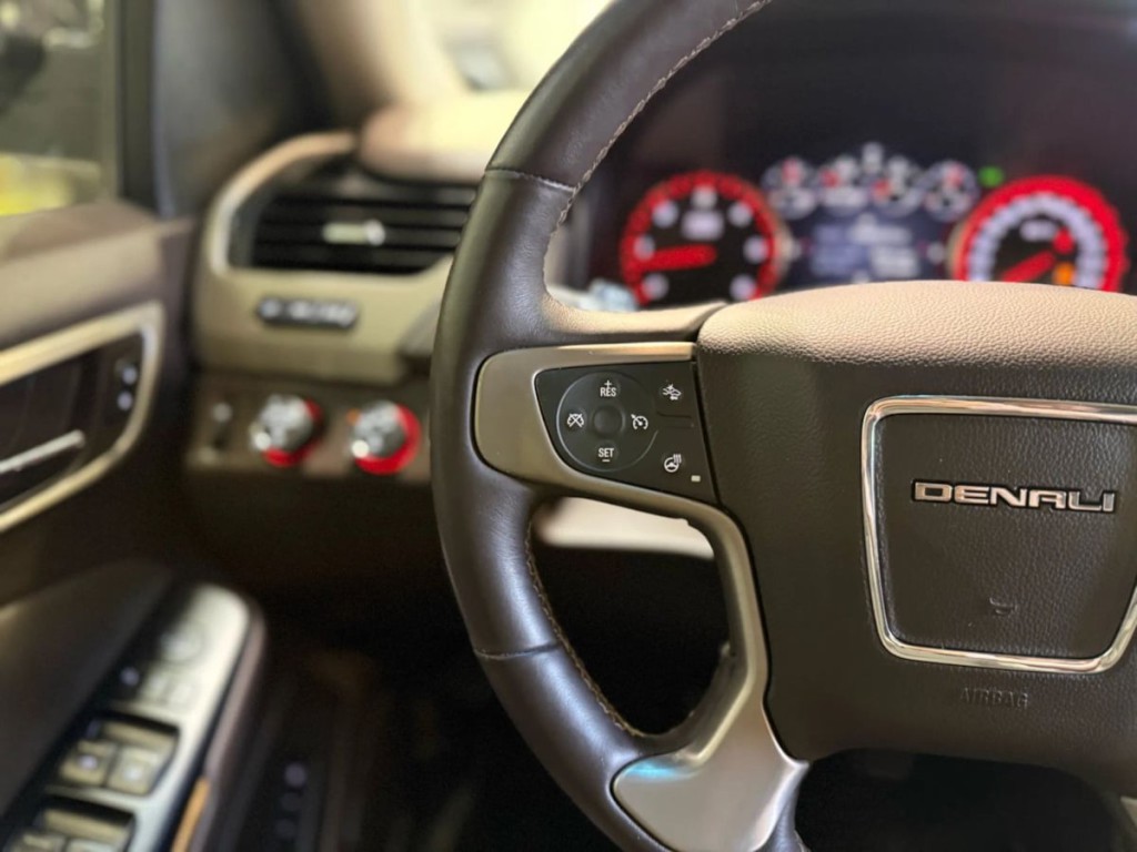 2016 GMC Yukon Image 15