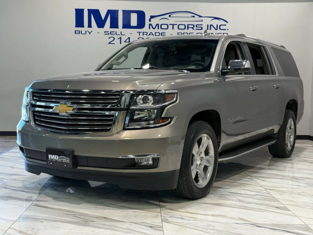 2019 Chevrolet Suburban Image 2