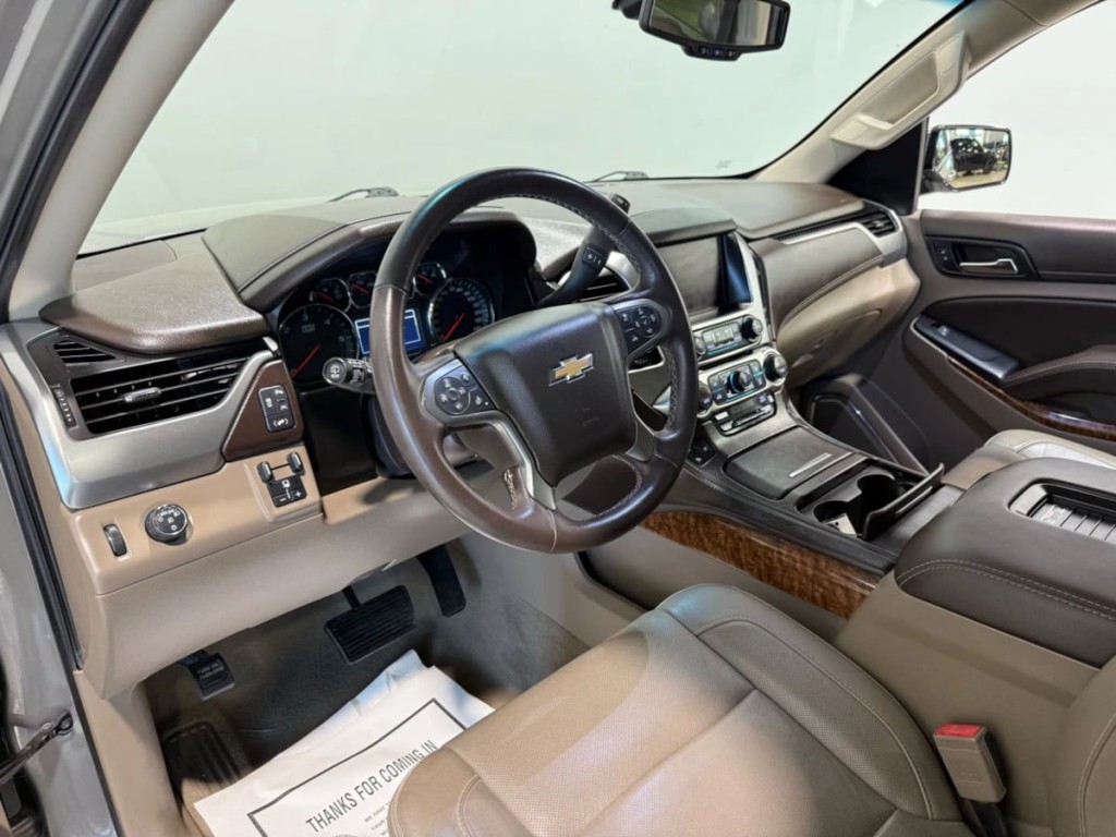 2019 Chevrolet Suburban Image 13