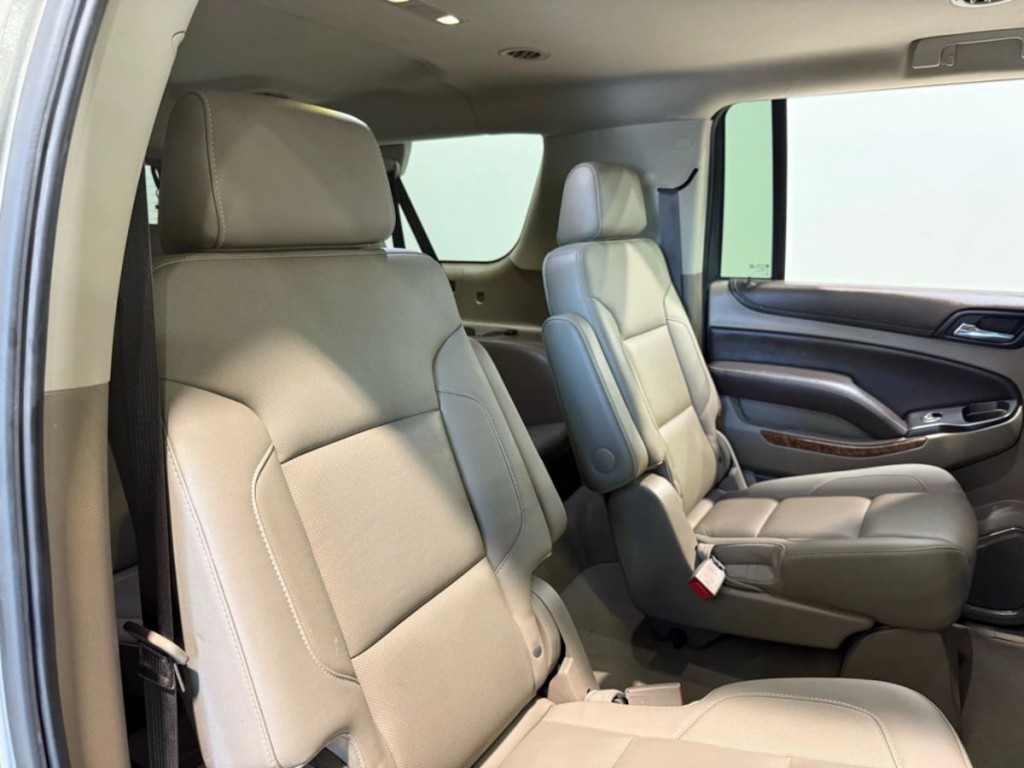 2019 Chevrolet Suburban Image 31