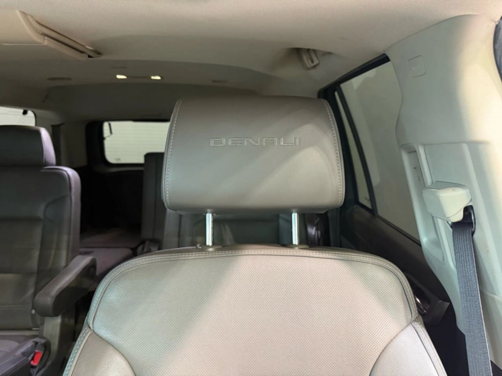 2017 GMC Yukon Image 24