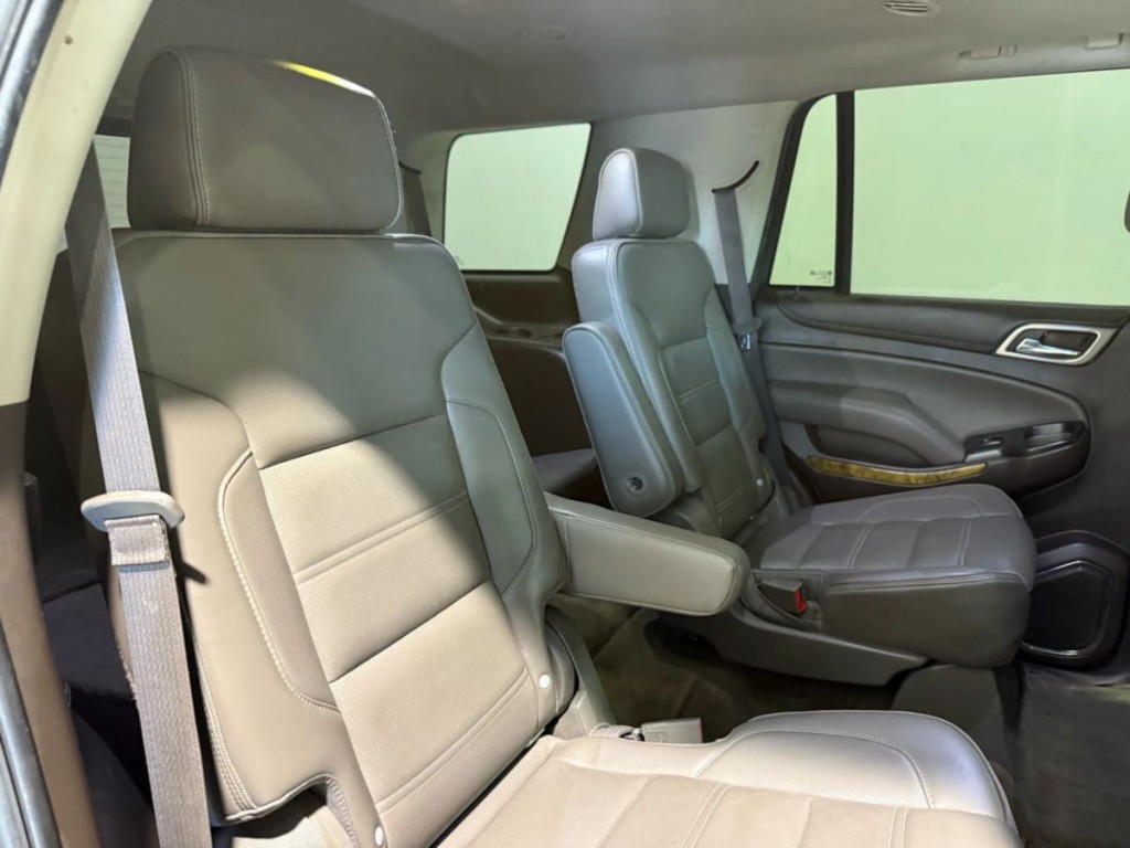 2017 GMC Yukon Image 32