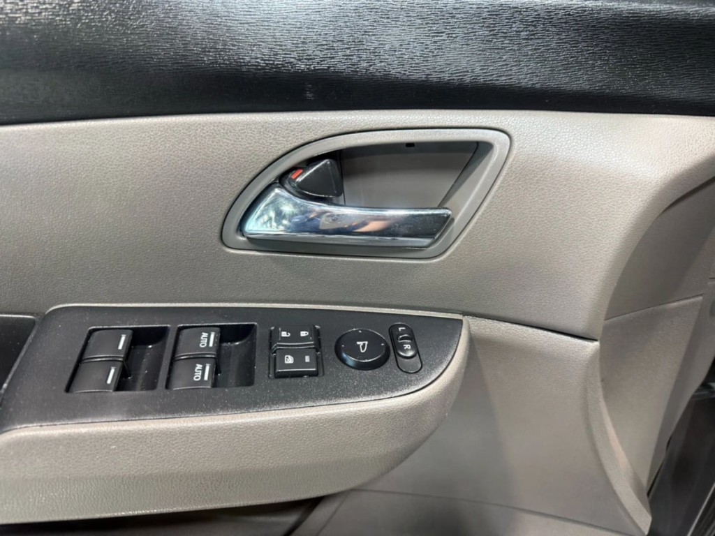 2014 Honda Odyssey Image 11