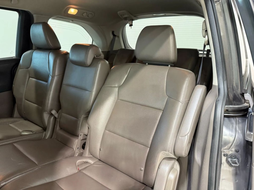 2014 Honda Odyssey Image 24