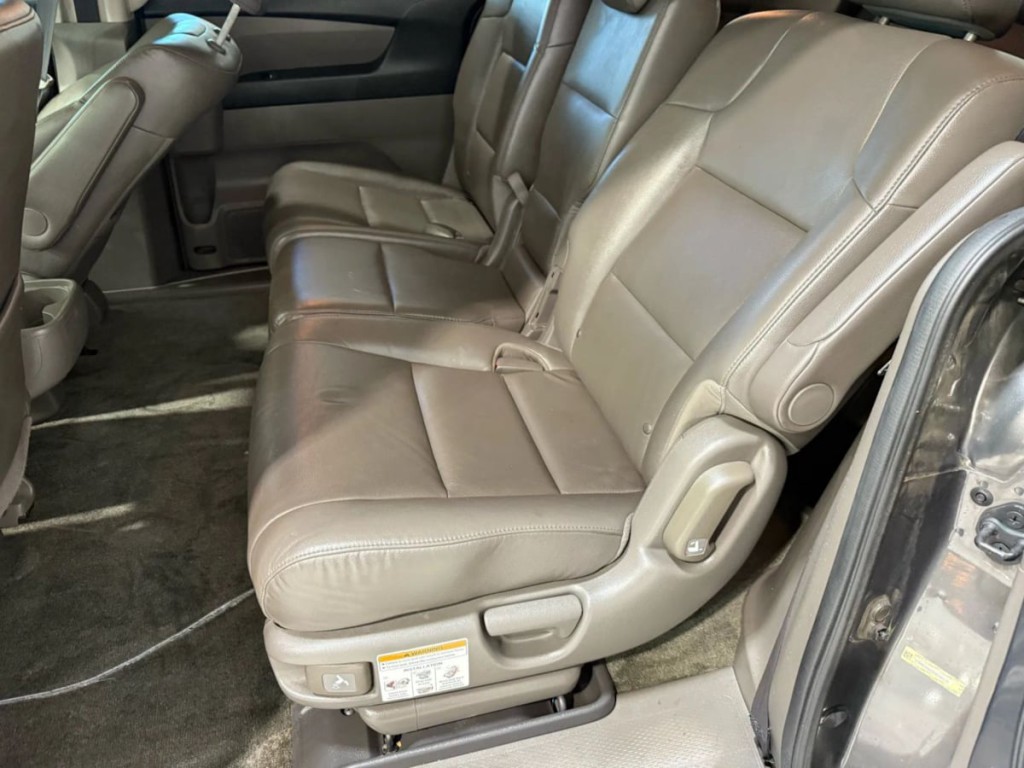 2014 Honda Odyssey Image 25