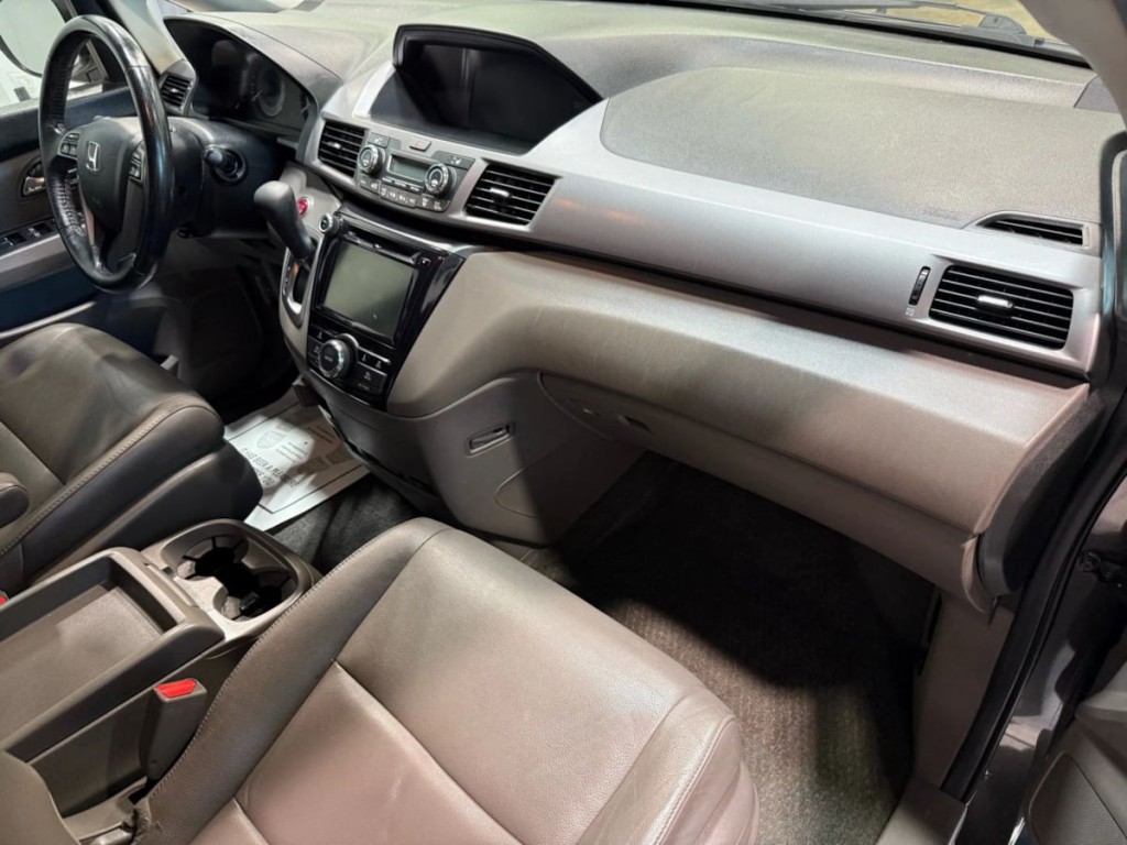 2014 Honda Odyssey Image 27